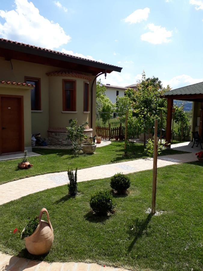 B&B A Casa Di Zia Luisa Venticano Экстерьер фото
