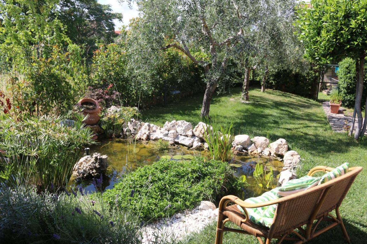 B&B A Casa Di Zia Luisa Venticano Экстерьер фото