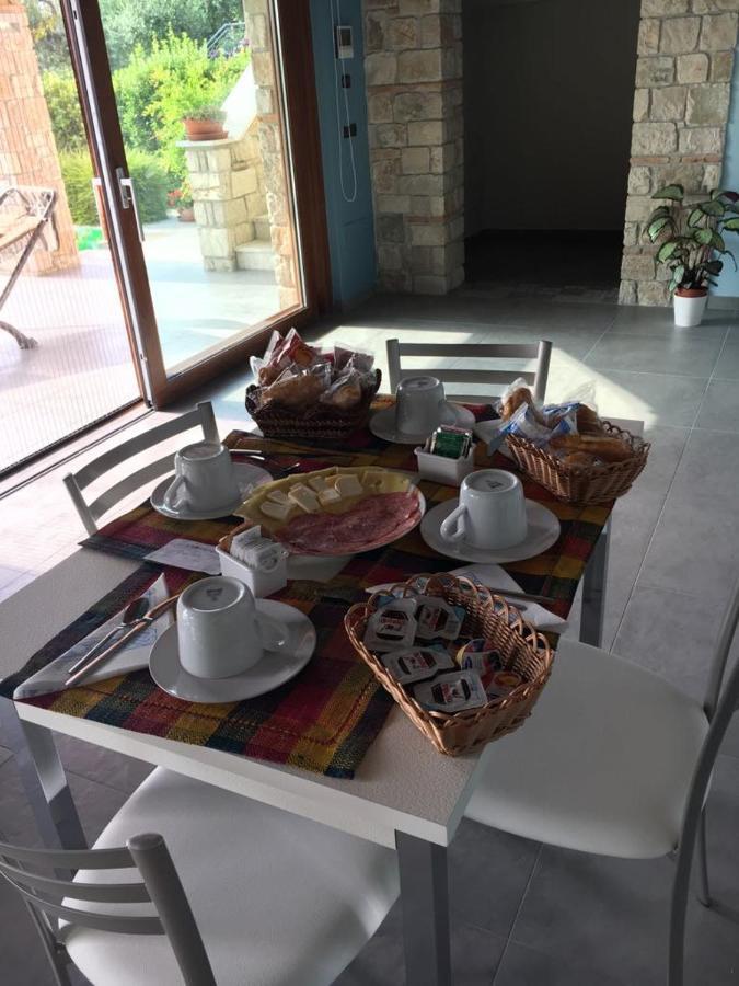 B&B A Casa Di Zia Luisa Venticano Экстерьер фото